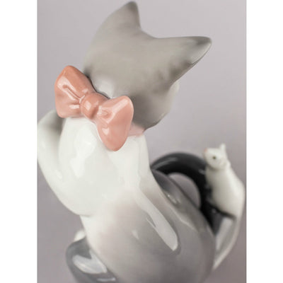Lladró Cat and Mouse Porcelain Figurine